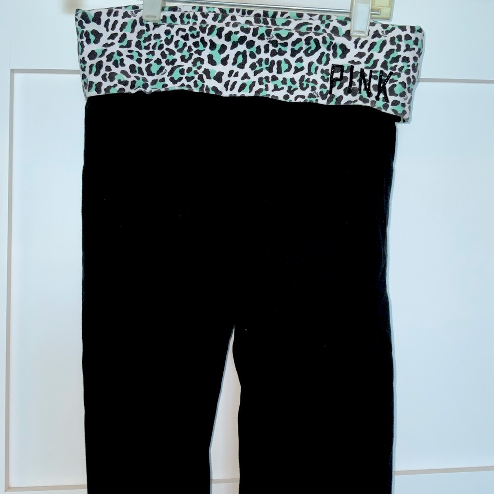 PINK Cropped Leggings